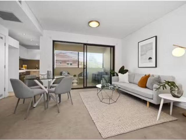 Just in! 2/96 Maroubra Road, MAROUBRA Apartment for rent List.