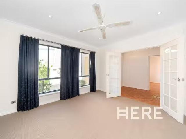Charming 2/9 Barnet Place, North Perth, WA 6006
