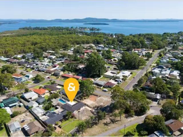 Cheap 29 Clemenceau Crescent, TANILBA BAY House for rent List.