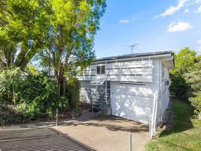 Deal! 29 Dawson Parade, Keperra, QLD 4054