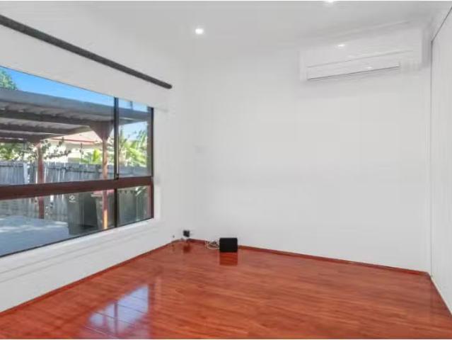 New 2/9 Hudson Street, Wentworthville House for rent Listed b.