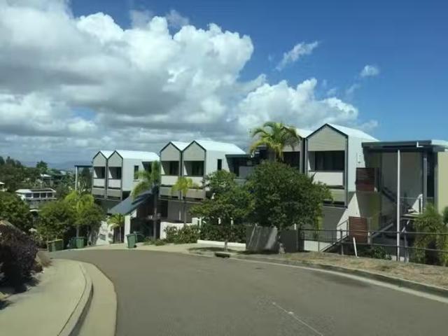 Rental! 2/9 Little Street, Belgian Gardens, QLD 4810