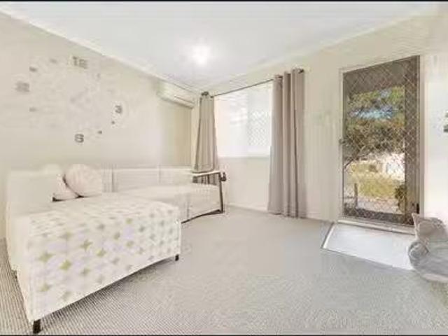 Just in! 2/9 Mccann Street, South Gladstone, QLD 4680