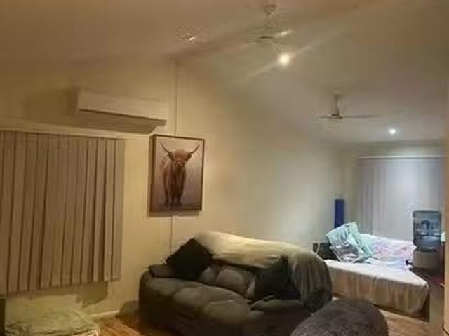 Deal! 29 Oxford Street, Nebo, QLD 4742