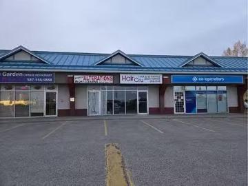 Arbour Lake, Calgary, Alberta - Parking