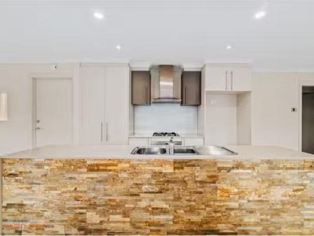Deal! 2 Melia Place, Rivett House for rent Listed by Bailey W.