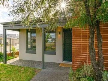 Nice 2 Ortega Lane, Caversham, WA 6055