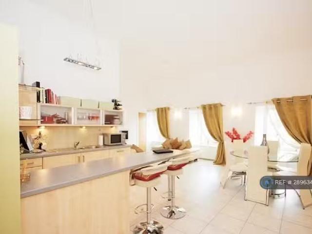 Just in! 2 BA 1 bedroom flat for rent in Grandholm Crescent, A.