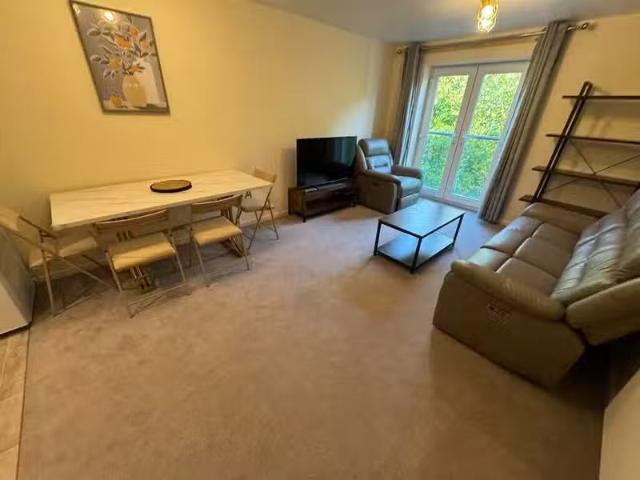 Cheap 2 BA 2 bedroom apartment for rent in Bolton Road, Blackb.
