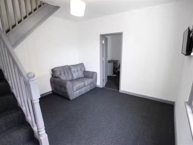 Cozy 2 BA 2 bedroom apartment for rent in Greenfield Road, Har.