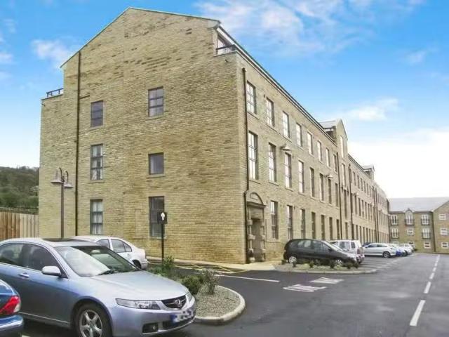 Cozy 2 BA 2 bedroom apartment for rent in Limefield Mill, Cros.
