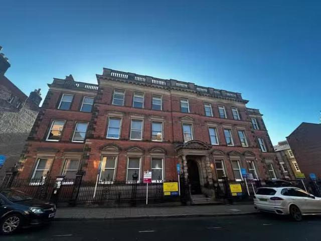 Just in! 2 BA 2 bedroom apartment for rent in St Marys Gate, D.