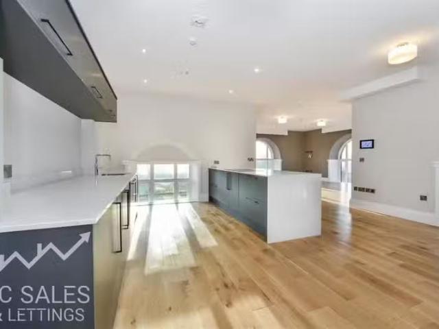 New 2 BA 2 bedroom apartment for rent in Riber Road, Riber, Ma.