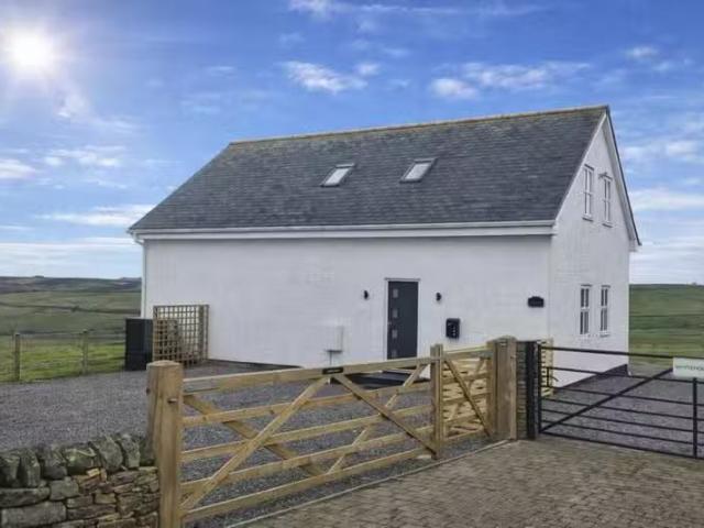 Just in! 2 BA 2 bedroom cottage for rent in Hilltop Barn, Wask.