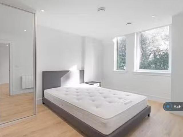 New 2 BA 2 bedroom flat for rent in Capella Court, Purley, CR8