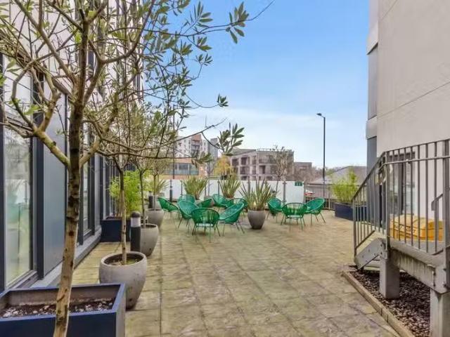 Nice 2 BA 2 bedroom flat for rent in Headstone Road, Harrow, M.
