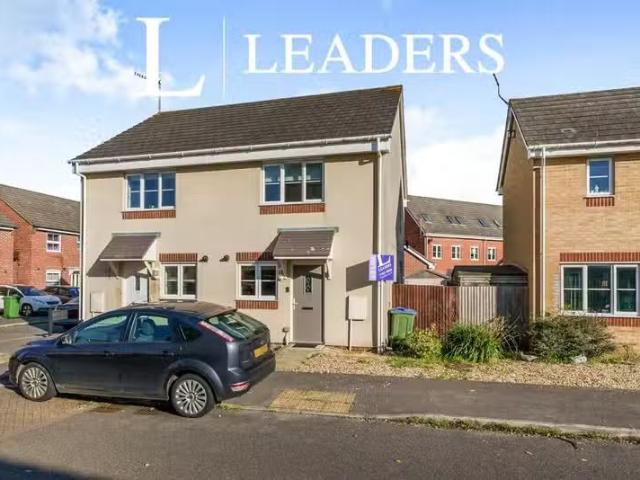 Unique 2 BA 2 bedroom semi detached house for rent in Stammer.