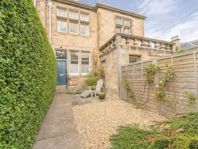 New 2 BA 3 bedroom flat for rent in Cromwell Road, North Berwi.