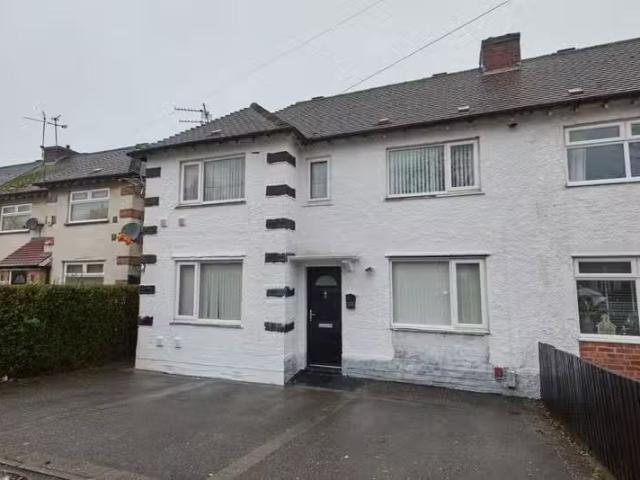 New 2 BA 3 bedroom semi detached house for rent in Uttoxeter N.