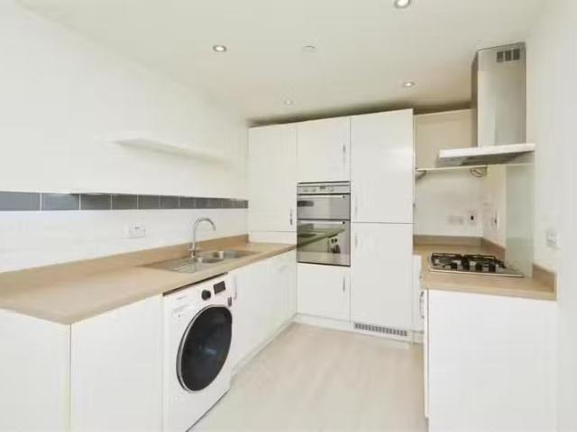 Charming 2 BA 4 bedroom detached house for rent in Prince Geor.