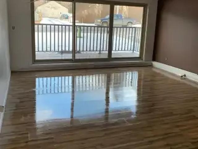 For Rent 2 Bedroom Condo Cochrane AB DS105359660