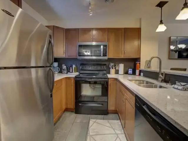 For Rent 2 Bedroom Condo Canmore AB DS105973393