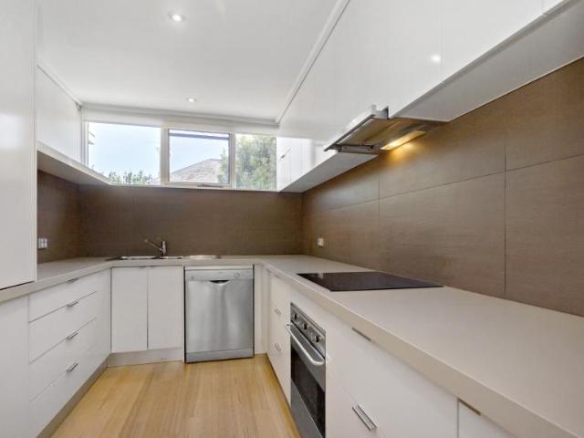 For Rent 2 Bedroom Apartment Malvern VIC DS105825142