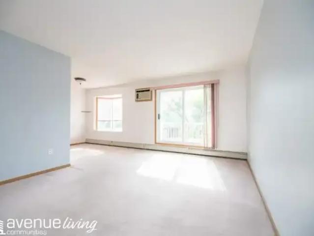 For Rent 2 Bedroom Apartment Medicine Hat AB DS104710773