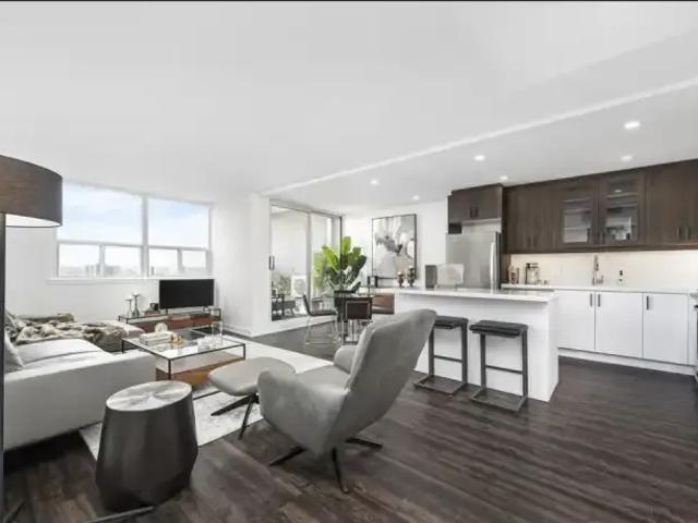For Rent 2 Bedroom Apartment Mississauga ON DS105394359