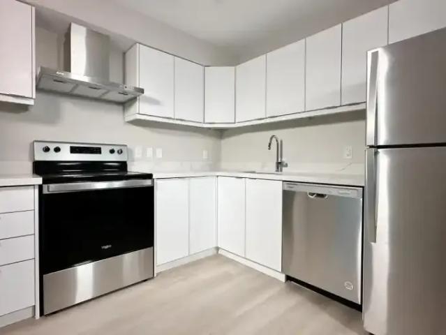 For Rent 2 Bedroom Apartment Mississauga ON DS105580110