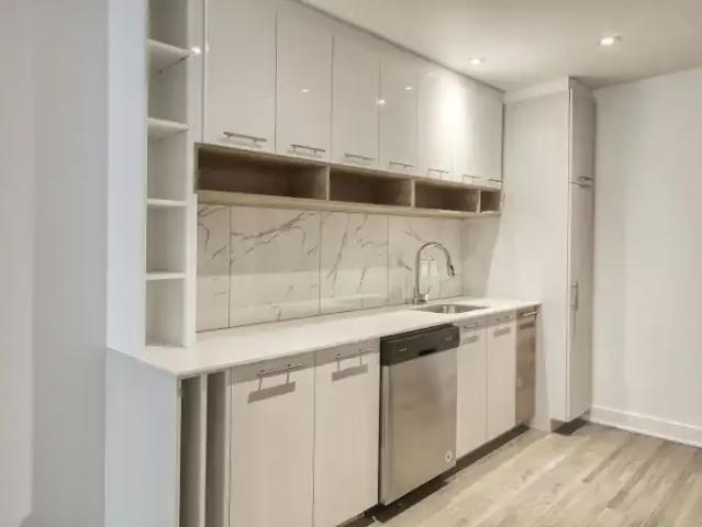For Rent 2 Bedroom Apartment Montreal QC DS104470034