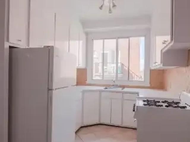 For Rent 2 Bedroom Apartment Montreal QC DS104887677