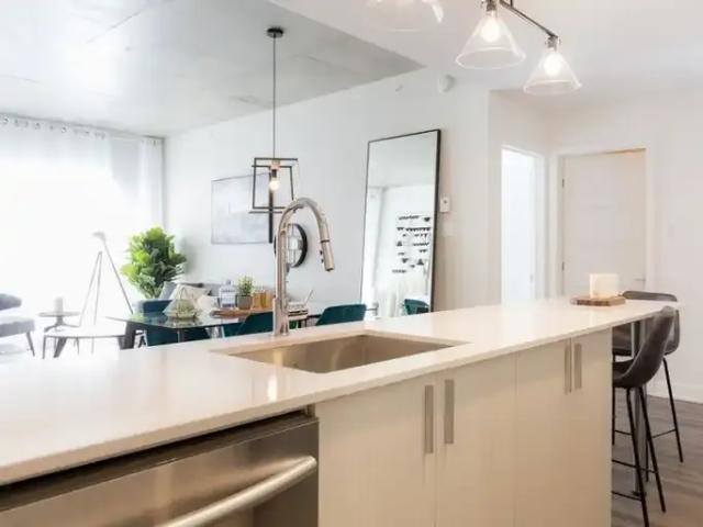 For Rent 2 Bedroom Apartment Montreal QC DS100525837