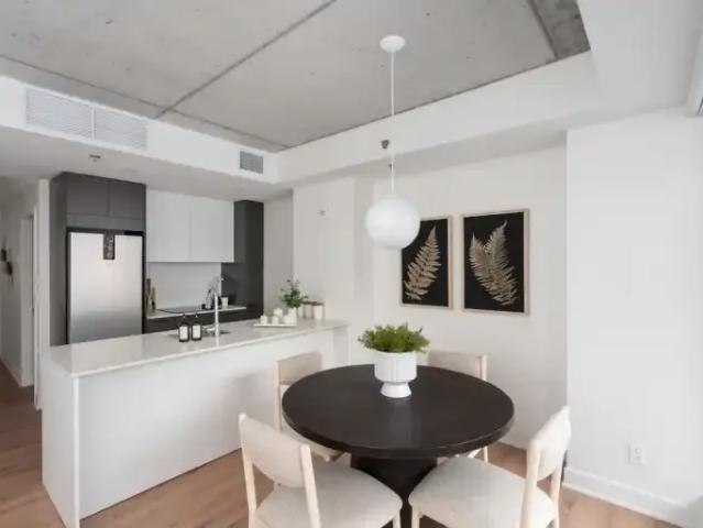 For Rent 2 Bedroom Apartment Montreal QC DS101583963