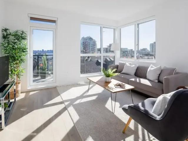 For Rent 2 Bedroom Apartment North Vancouver BC DS94936844