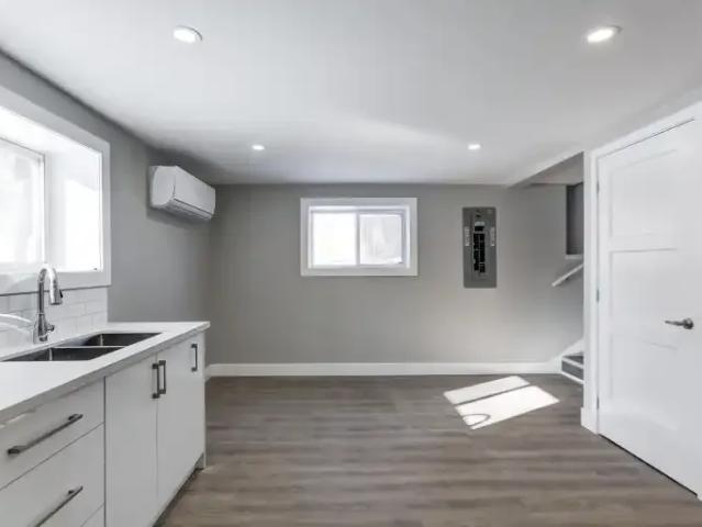 For Rent 2 Bedroom Apartment Orillia ON DS103411247
