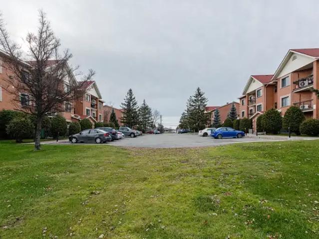 For Rent 2 Bedroom Apartment Azilda ON DS105268297