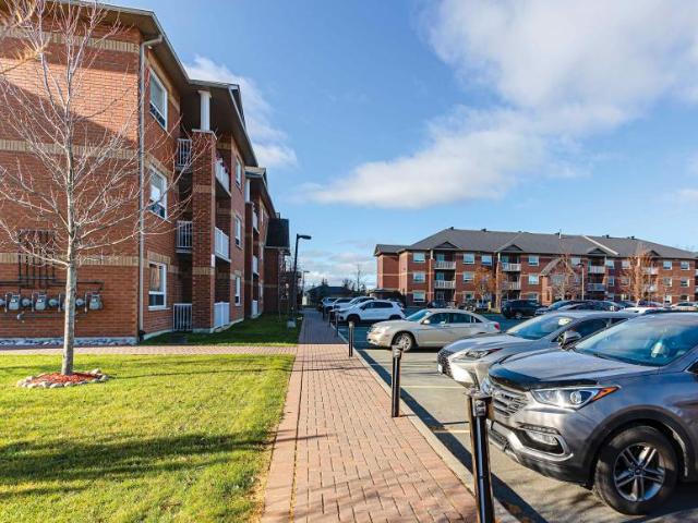 For Rent 2 Bedroom Apartment Azilda ON DS96440548
