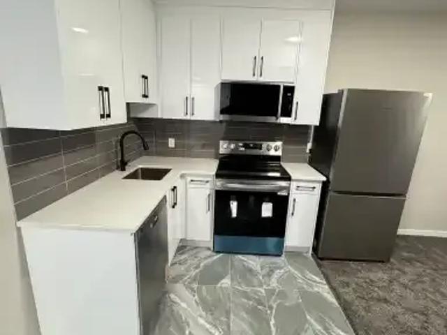 For Rent 2 Bedroom Apartment Airdrie AB DS102658499