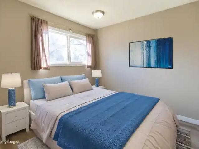 For Rent 2 Bedroom Apartment Airdrie AB DS102051690