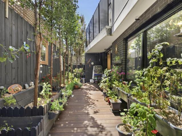 For Rent 2 Bedroom Apartment Armadale VIC DS101583213