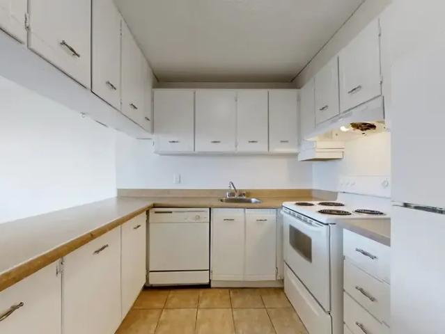 For Rent 2 Bedroom Apartment Burlington ON DS92166755