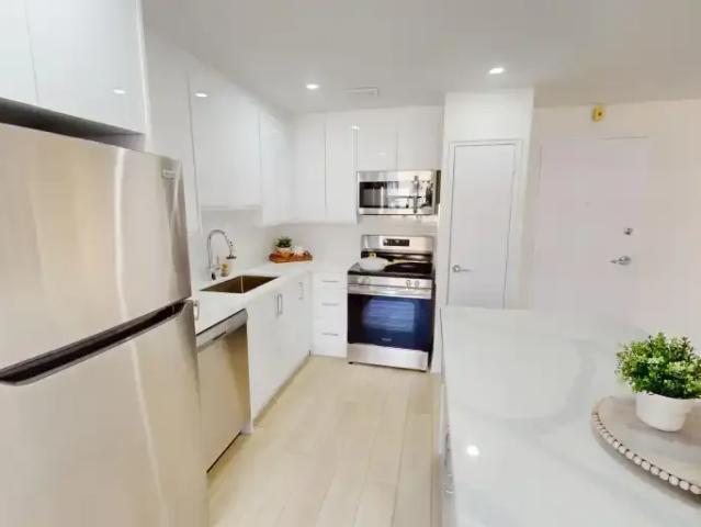 For Rent 2 Bedroom Apartment Burlington ON DS104535346