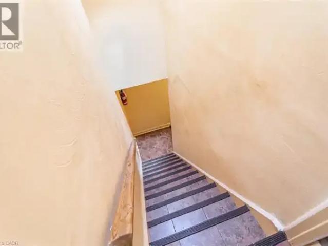 For Rent 2 Bedroom Apartment Burlington ON DS104864333