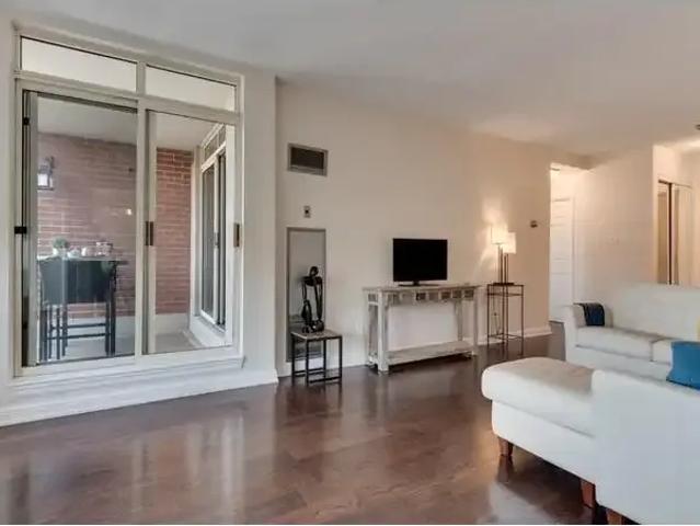 For Rent 2 Bedroom Apartment Burlington ON DS104888492