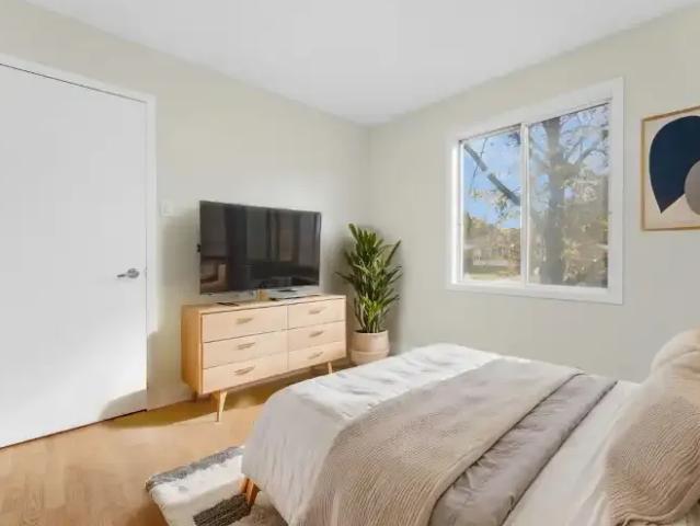 For Rent 2 Bedroom Apartment Barrie ON DS100046087
