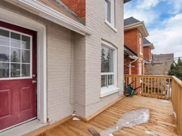 For Rent 2 Bedroom Apartment Barrie ON DS104957292