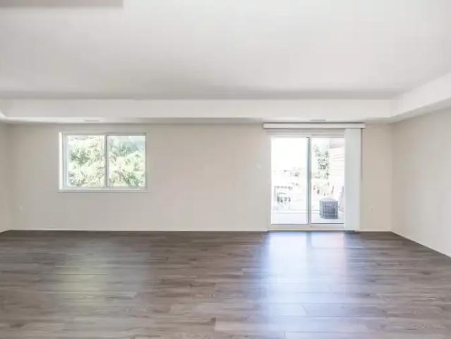 For Rent 2 Bedroom Apartment Barrie ON DS104972056