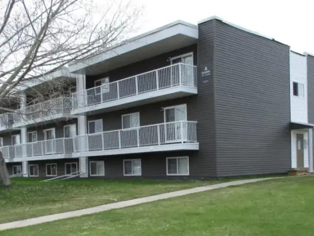 For Rent 2 Bedroom Apartment Bonnyville AB DS104840504
