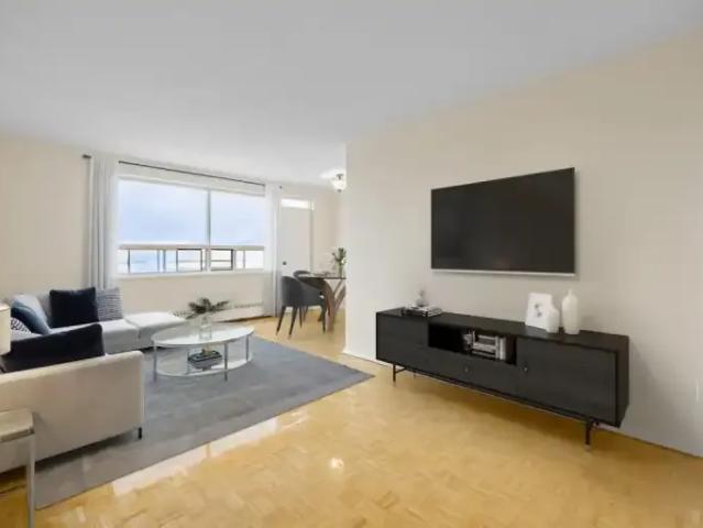 For Rent 2 Bedroom Apartment Brampton ON DS102467800